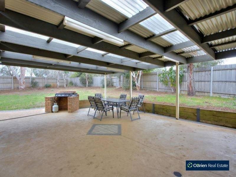 3 Lauder Place, Berwick VIC 3806