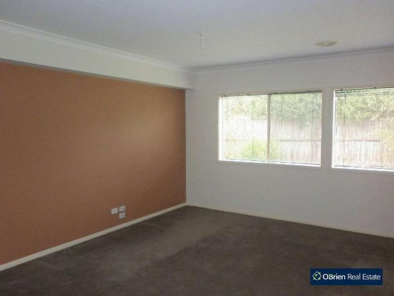 42 Moondarra Drive, Berwick VIC 3806