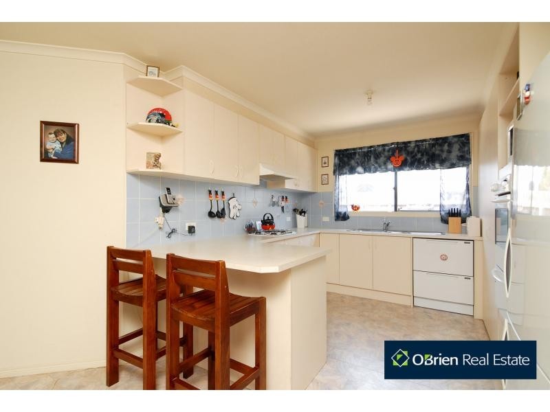 3 Cilento Crescent, Lynbrook VIC 3975
