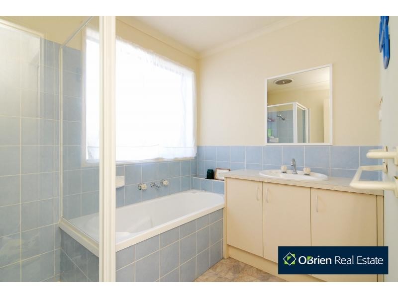3 Cilento Crescent, Lynbrook VIC 3975