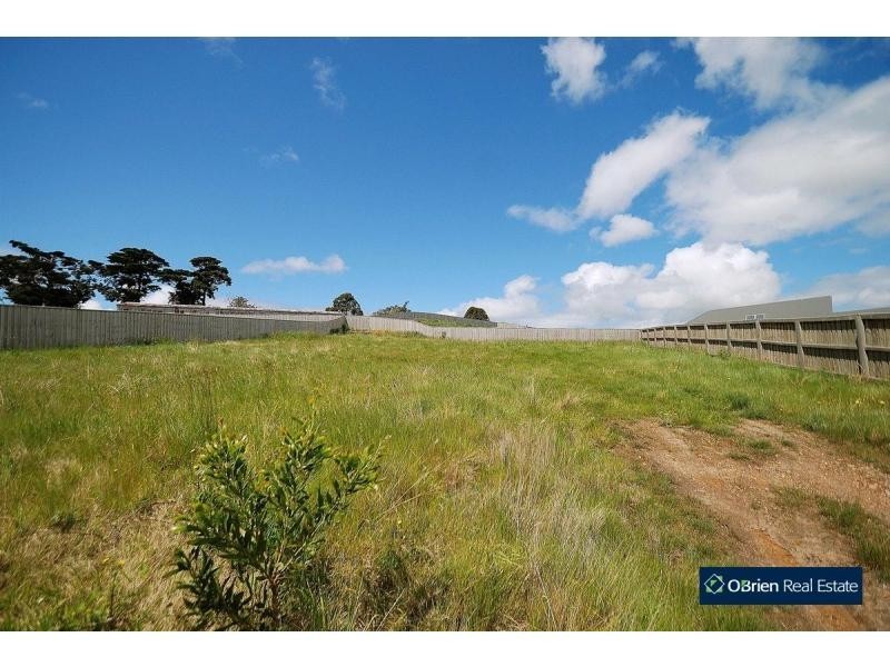 Lot 697 Arthur Phillip Drive, Pakenham VIC 3810