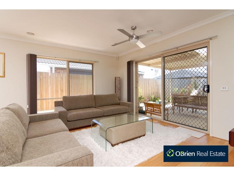 18 Bunbury Avenue, Narre Warren VIC 3805