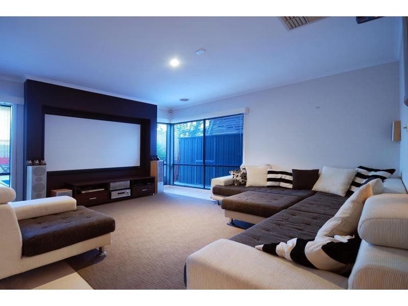 22 Ganaway Drive, Berwick VIC 3806