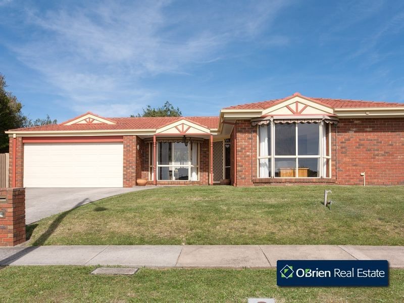 57 Bemersyde Drive, Berwick VIC 3806