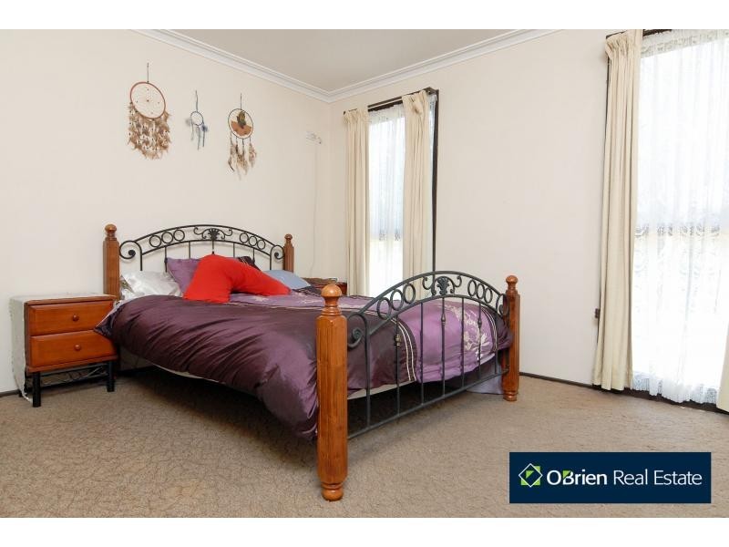 49 Sweeney Drive, Narre Warren VIC 3805