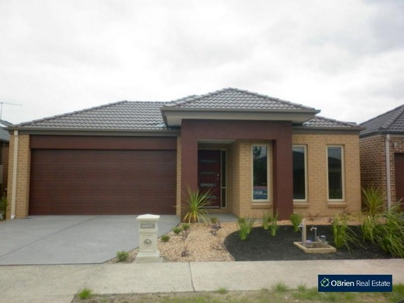 5 Edmund Street, Pakenham VIC 3810