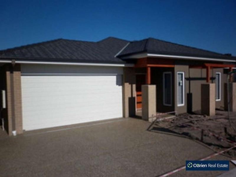 26 Beechtree Way, Cranbourne North VIC 3977