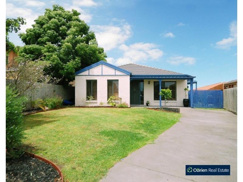 21 Farnborough Way, Berwick VIC 3806