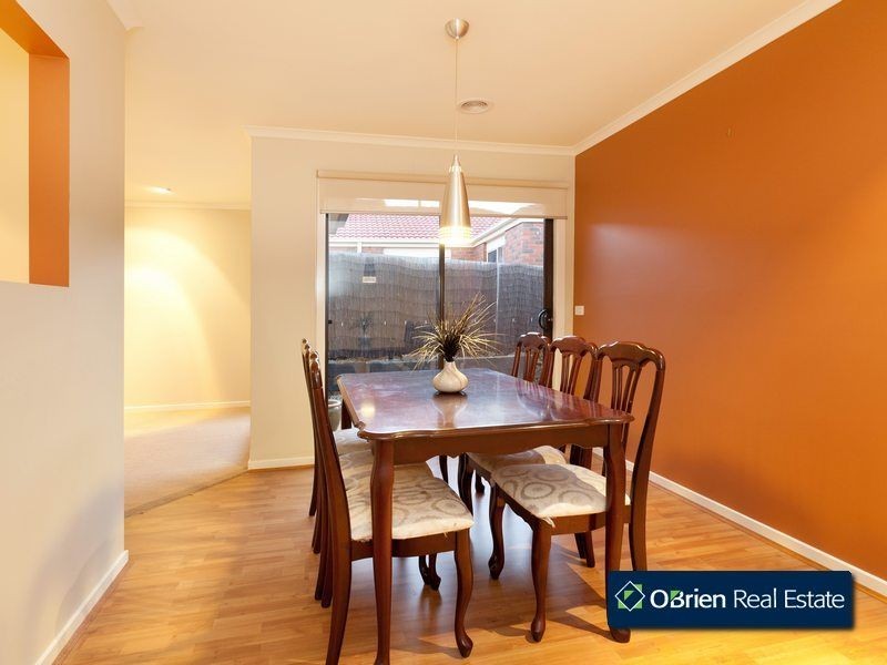 16 Marina Court, Berwick VIC 3806