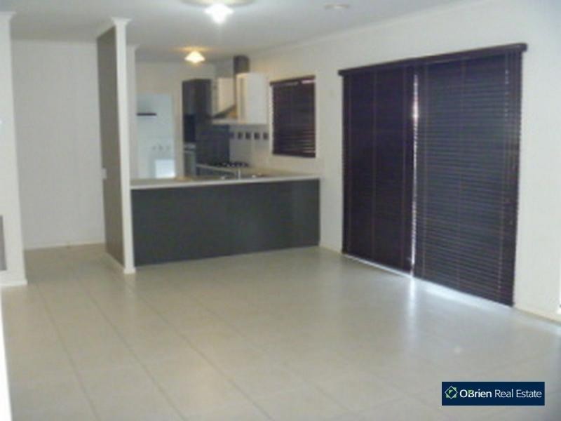 71 Viewgrand Drive, Berwick VIC 3806