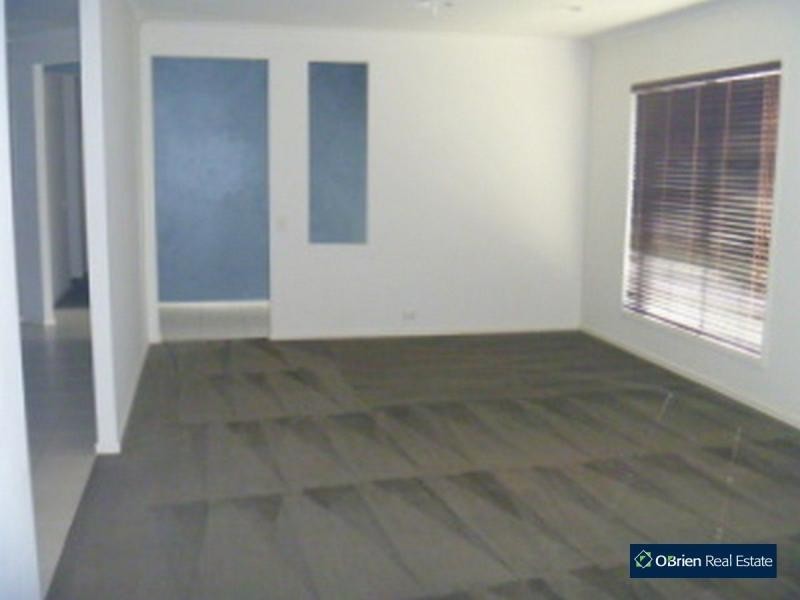 71 Viewgrand Drive, Berwick VIC 3806