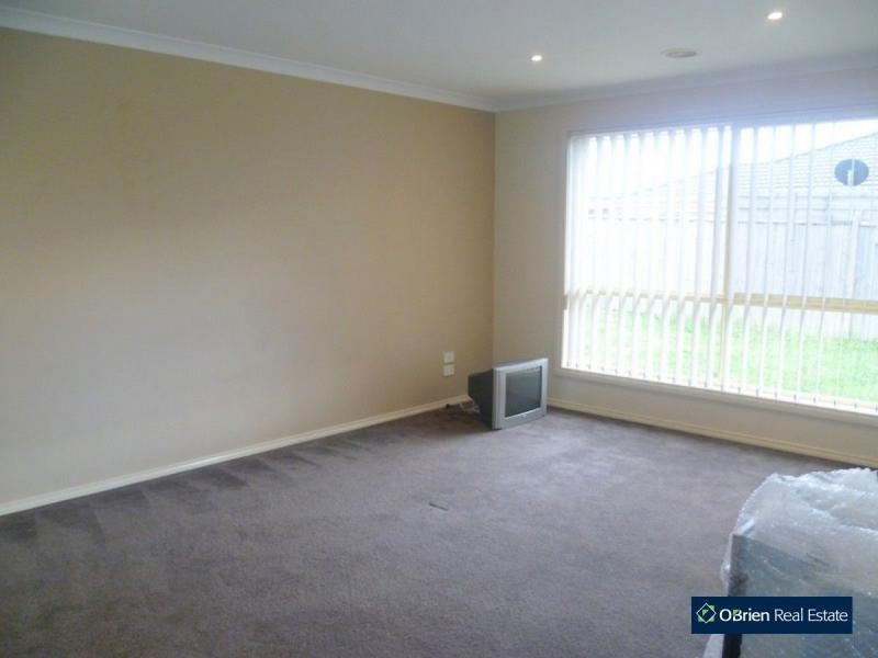 3 Wearingford Place, Narre Warren South VIC 3805