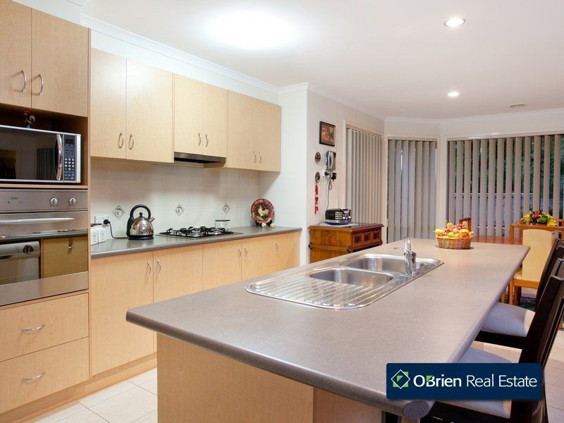 38 Moondarra Drive, Berwick VIC 3806