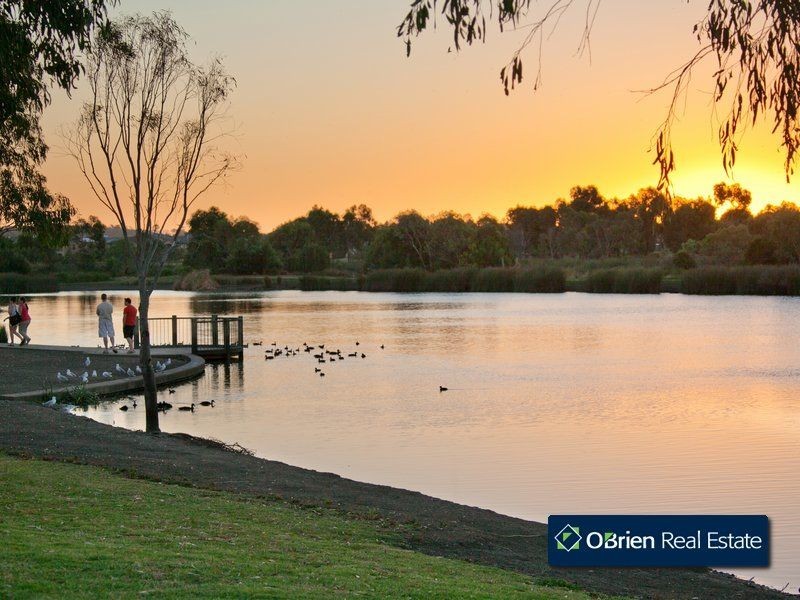 38 Moondarra Drive, Berwick VIC 3806