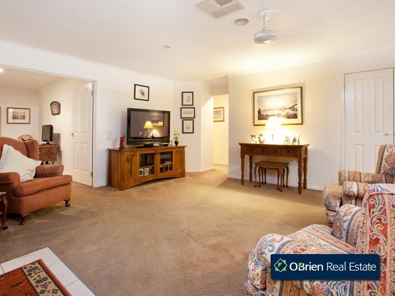 38 Moondarra Drive, Berwick VIC 3806