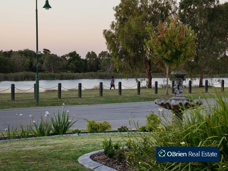 38 Moondarra Drive, Berwick VIC 3806