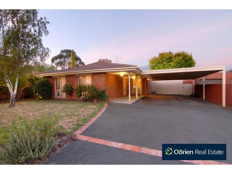 60 Blackwood Drive, Narre Warren VIC 3805