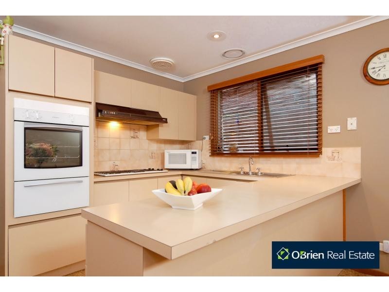 60 Blackwood Drive, Narre Warren VIC 3805