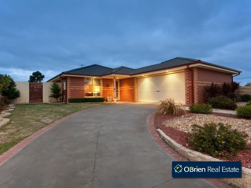21 Freeman Drive, Pakenham VIC 3810