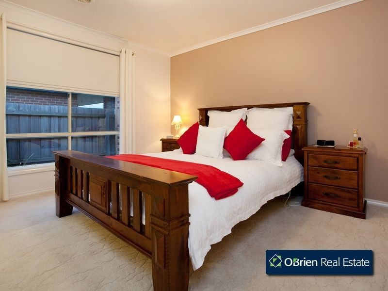 21 Freeman Drive, Pakenham VIC 3810