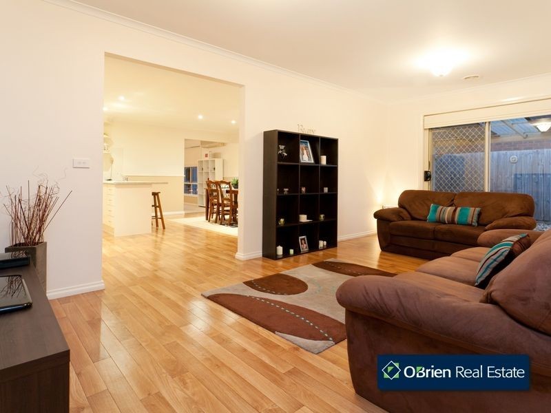 21 Freeman Drive, Pakenham VIC 3810