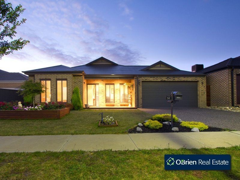 14 Fanfare Close, Berwick VIC 3806