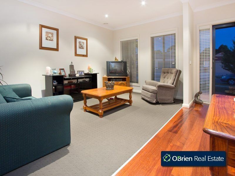 14 Fanfare Close, Berwick VIC 3806