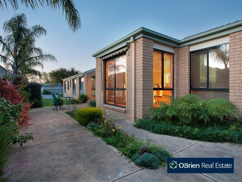 1 Pimento Close, Narre Warren South VIC 3805