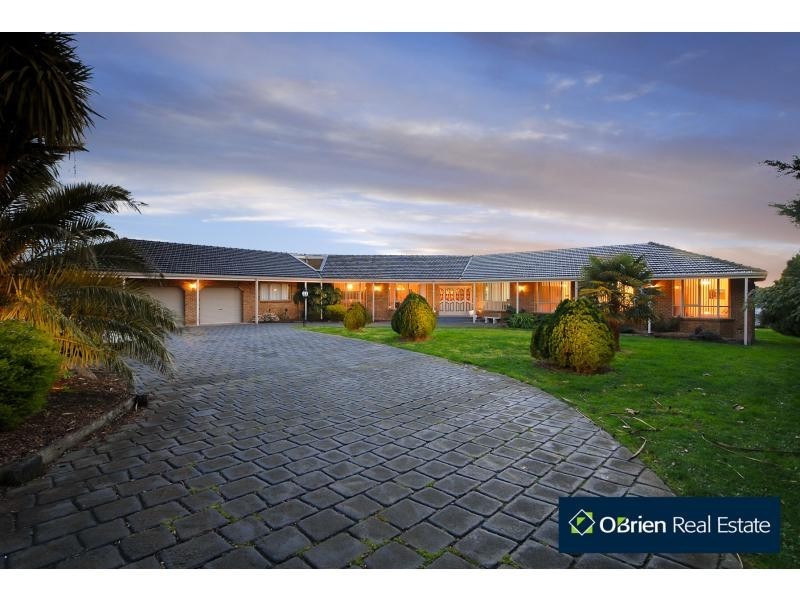 33-35 Fontaine Terrace, Narre Warren North VIC 3804