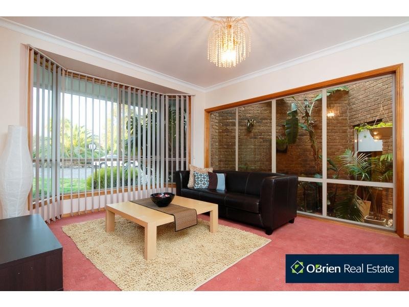 33-35 Fontaine Terrace, Narre Warren North VIC 3804