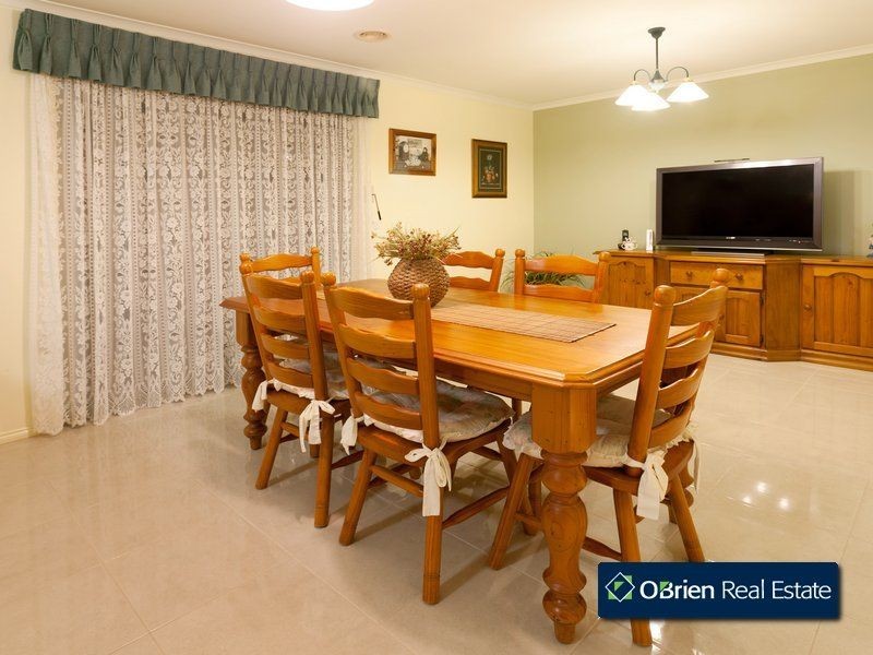 12 Clarinda Drive, Narre Warren VIC 3805