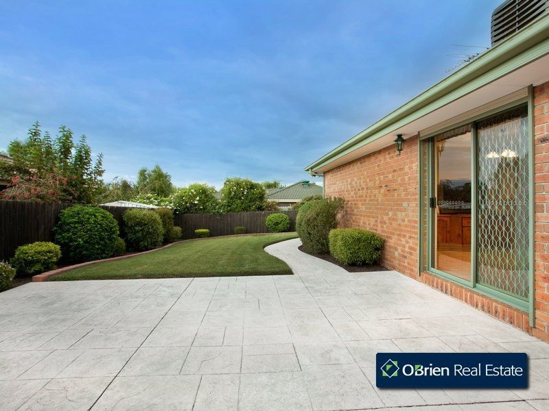 12 Clarinda Drive, Narre Warren VIC 3805