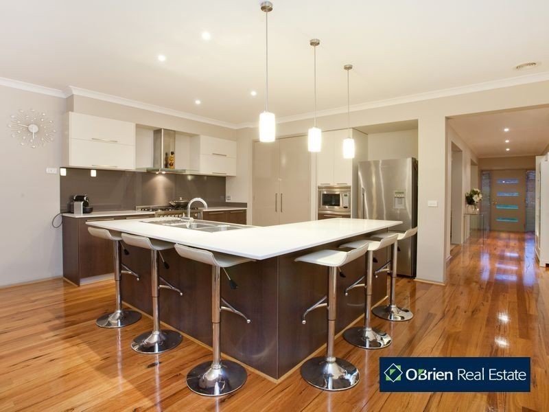 99 Marisa Crescent, Berwick VIC 3806