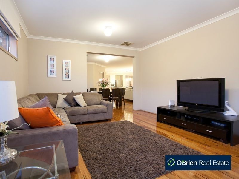 99 Marisa Crescent, Berwick VIC 3806