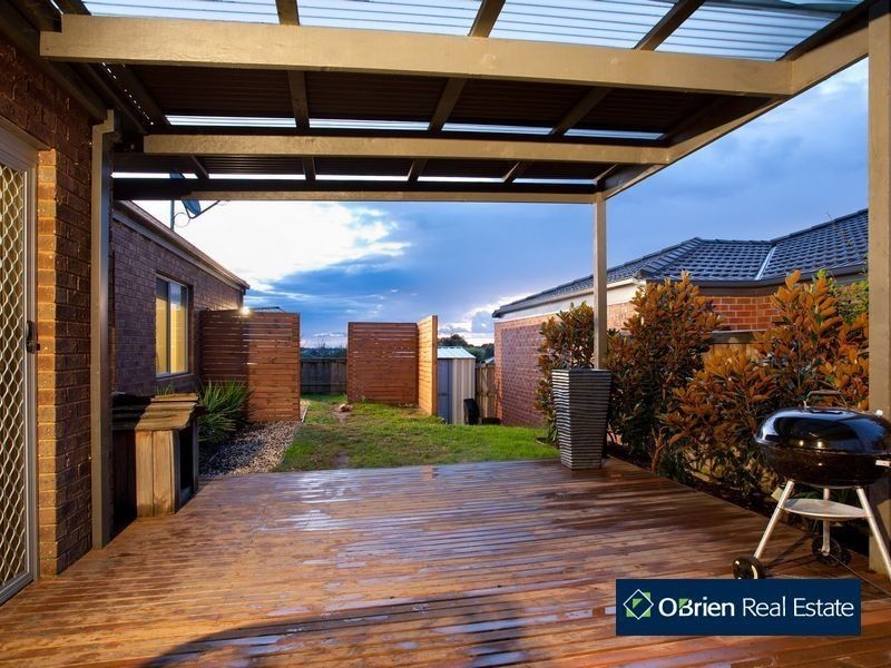 99 Marisa Crescent, Berwick VIC 3806