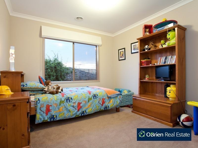 99 Marisa Crescent, Berwick VIC 3806