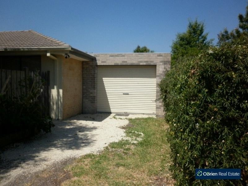 3 Ambleside Crescent, Berwick VIC 3806