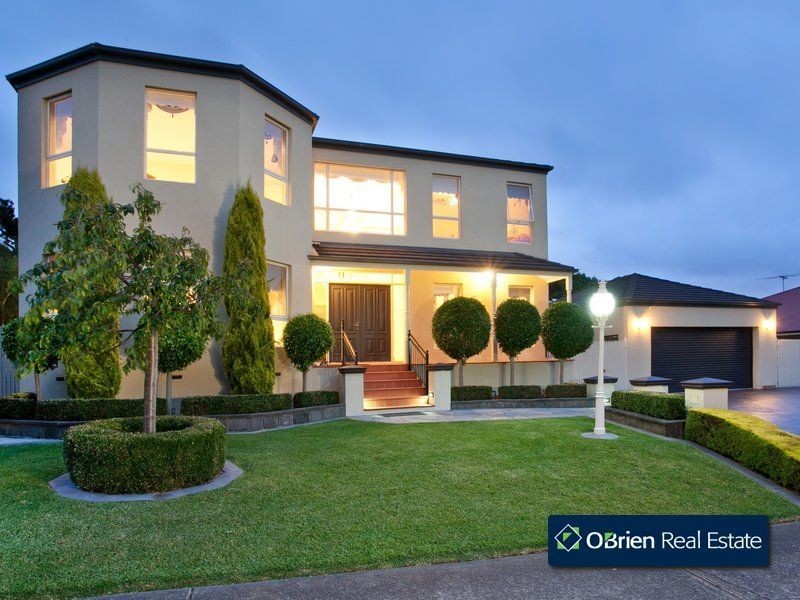 9 The Oval, Berwick VIC 3806
