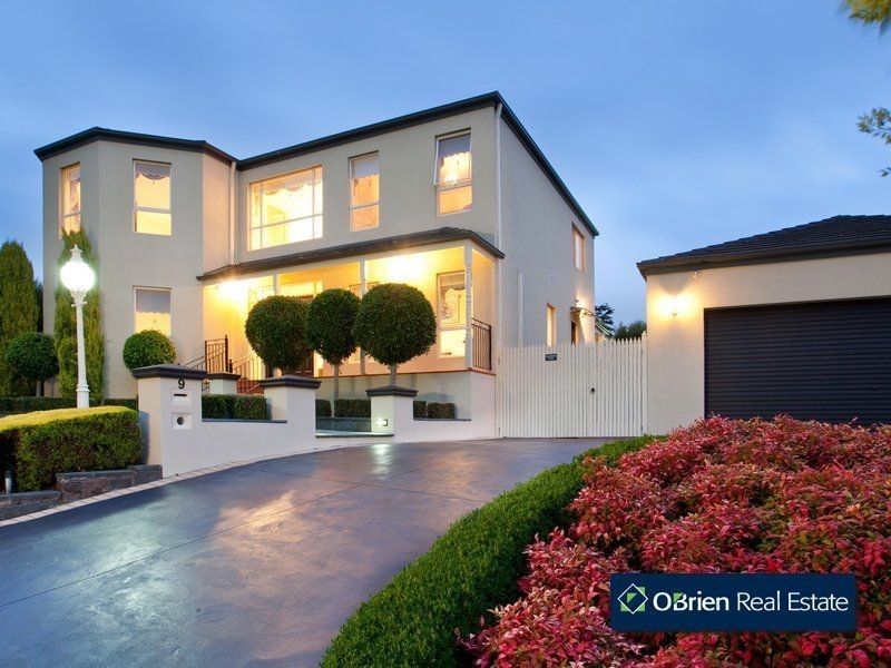 9 The Oval, Berwick VIC 3806