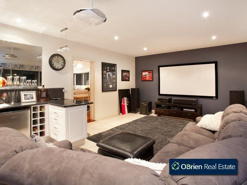 9 The Oval, Berwick VIC 3806