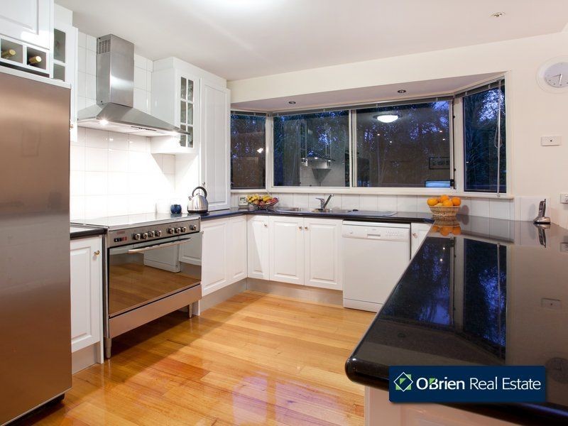 9 The Oval, Berwick VIC 3806