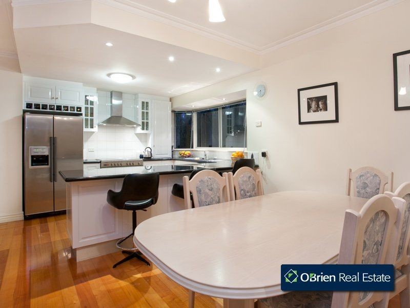 9 The Oval, Berwick VIC 3806