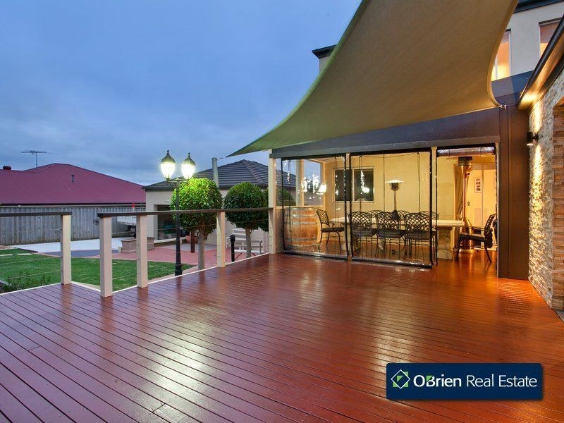 9 The Oval, Berwick VIC 3806