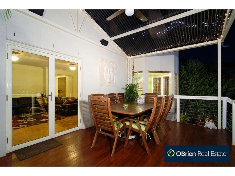 40 Montbrae Circuit, Narre Warren North VIC 3804