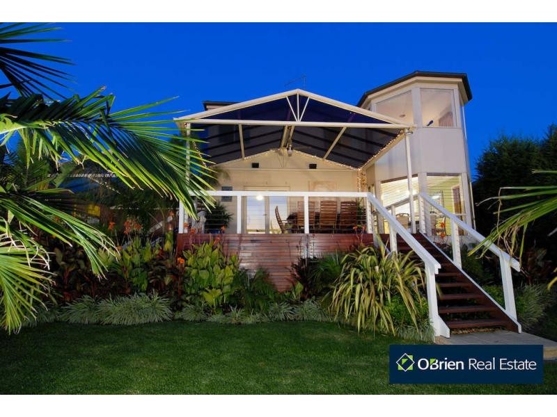 40 Montbrae Circuit, Narre Warren North VIC 3804