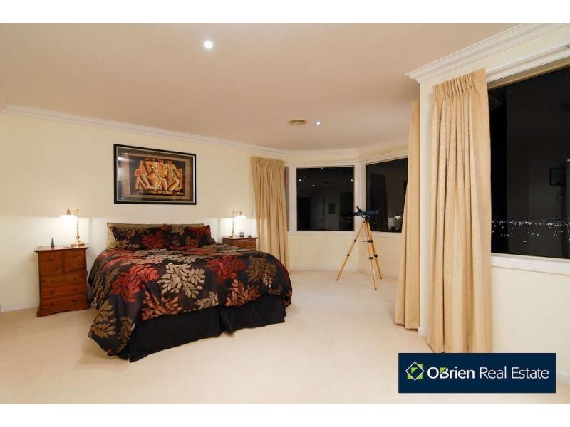 40 Montbrae Circuit, Narre Warren North VIC 3804