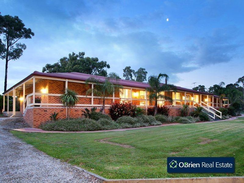 84 Murrawong Road, Maryknoll VIC 3812