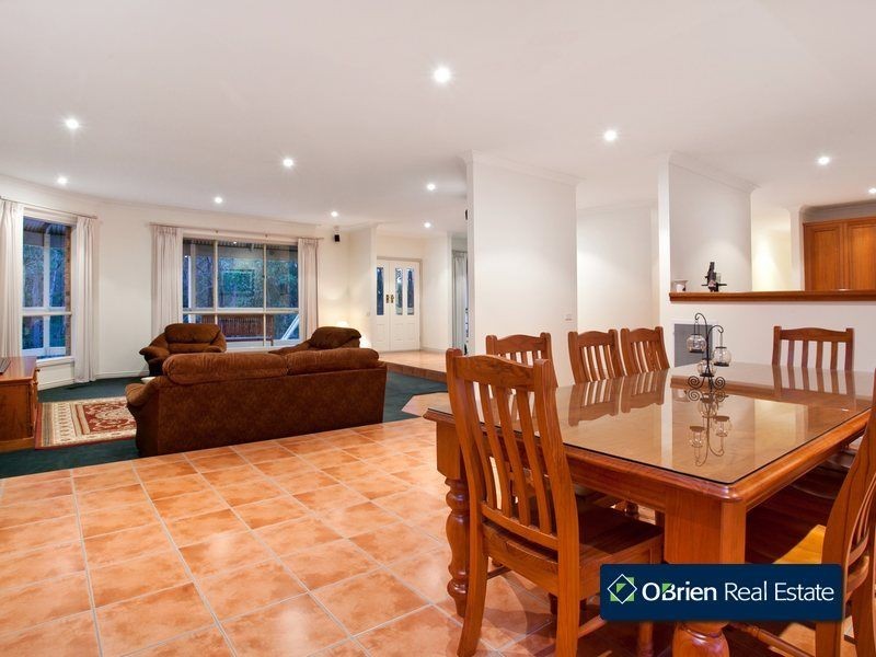 84 Murrawong Road, Maryknoll VIC 3812