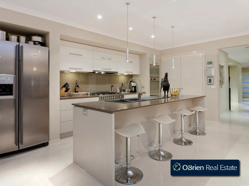 36 Marsh Grove, Berwick VIC 3806