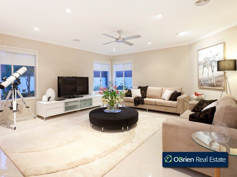 36 Marsh Grove, Berwick VIC 3806